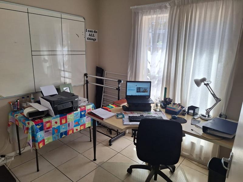 To Let 2 Bedroom Property for Rent in Vredekloof Western Cape